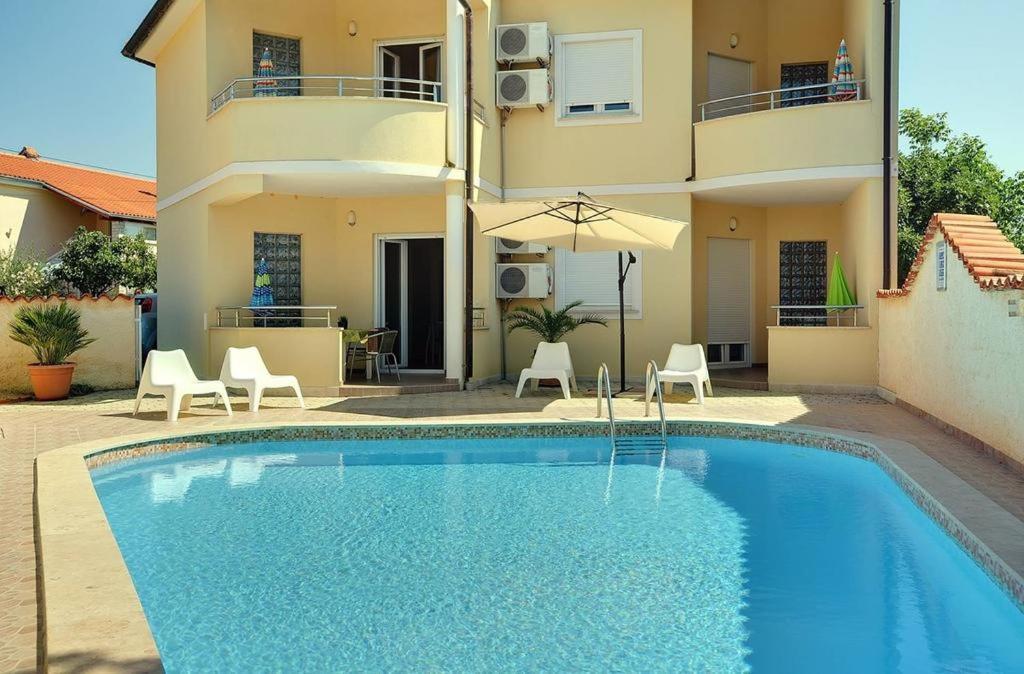 Apartmani Strigo Медулин Экстерьер фото