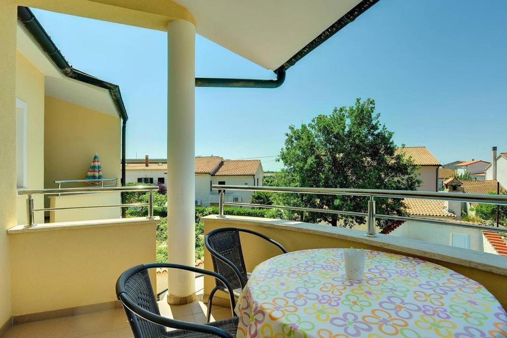 Apartmani Strigo Медулин Экстерьер фото